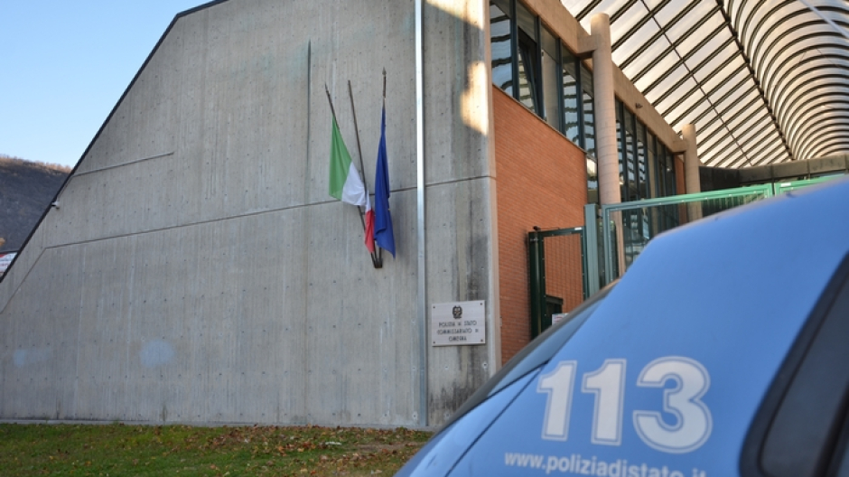 Arresto per maltrattamenti e detenzione d'arma. Salvata donna vittima di violenze