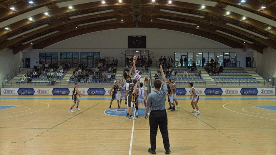 Varola rimane con Barberi Valsesia Basket