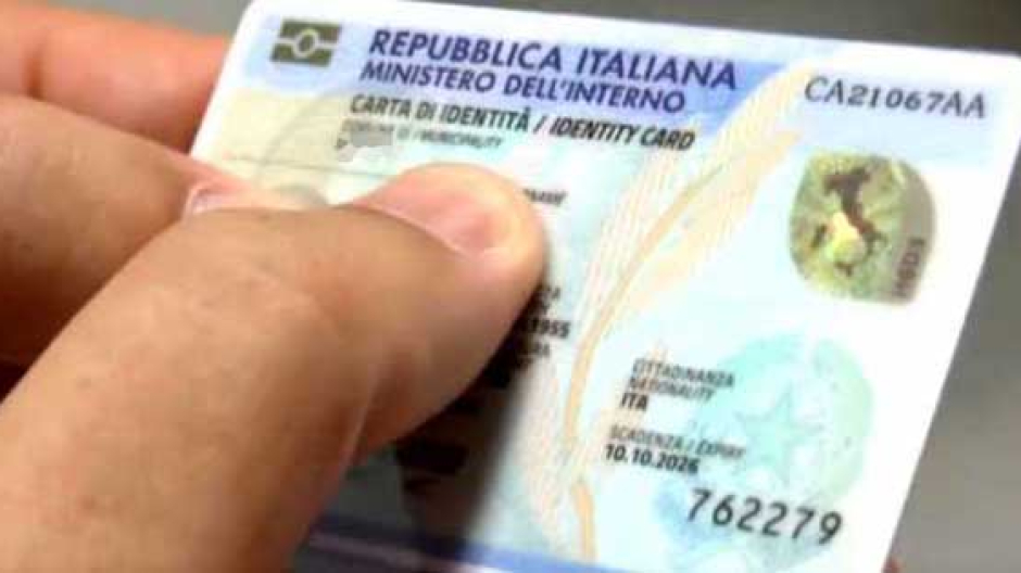 Carte d'identità cartacee non più valide dal 3 agosto, invito a sostituire con CIE