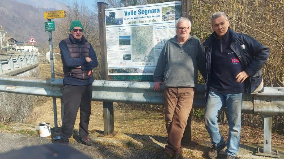 Sinergia per la montagna: nuovo cartello sulla strada della Val Segnara