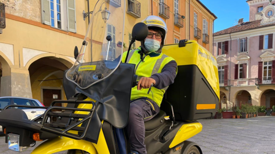 Vercelli: poste italiane celebra San Valentino