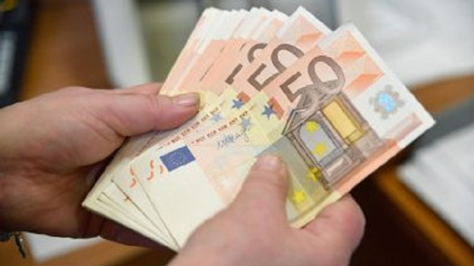 Truffa sventata dall'impiegato di banca