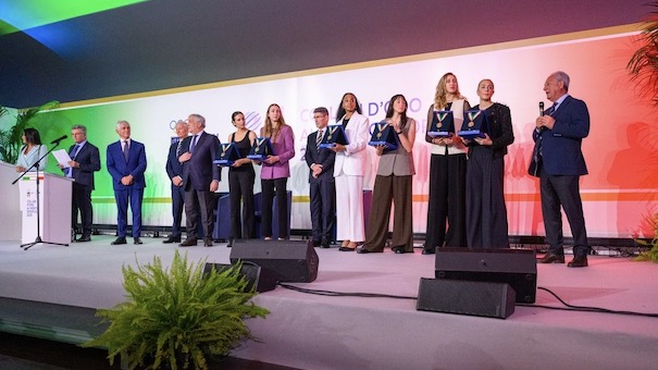 collare oro coni cambi